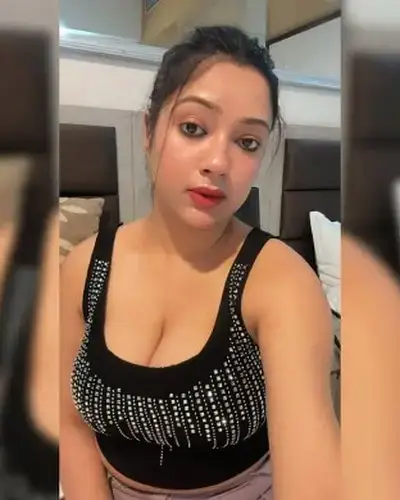 Call Girls Service Deoni